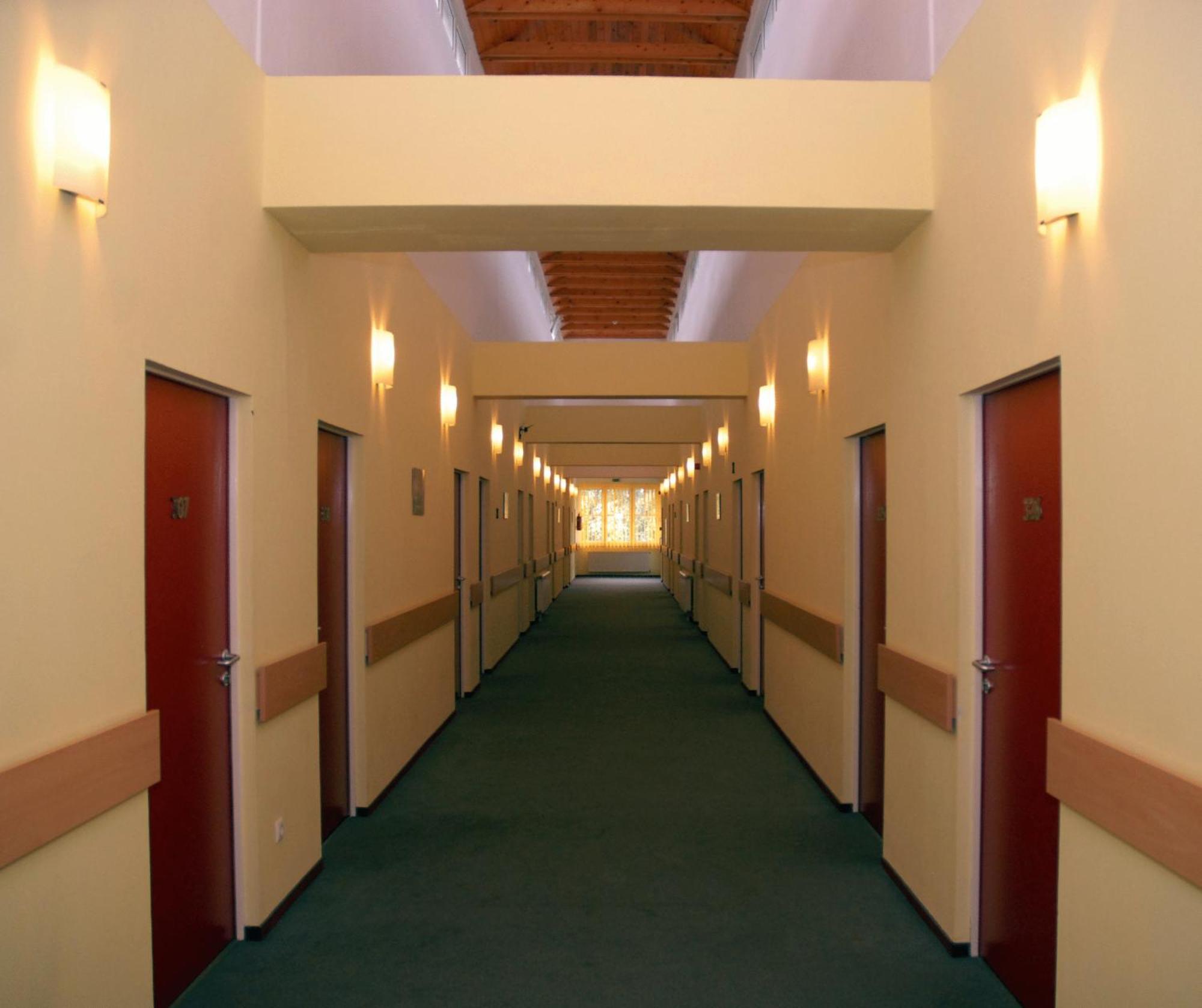 Sport Hotel Debrecen Extérieur photo