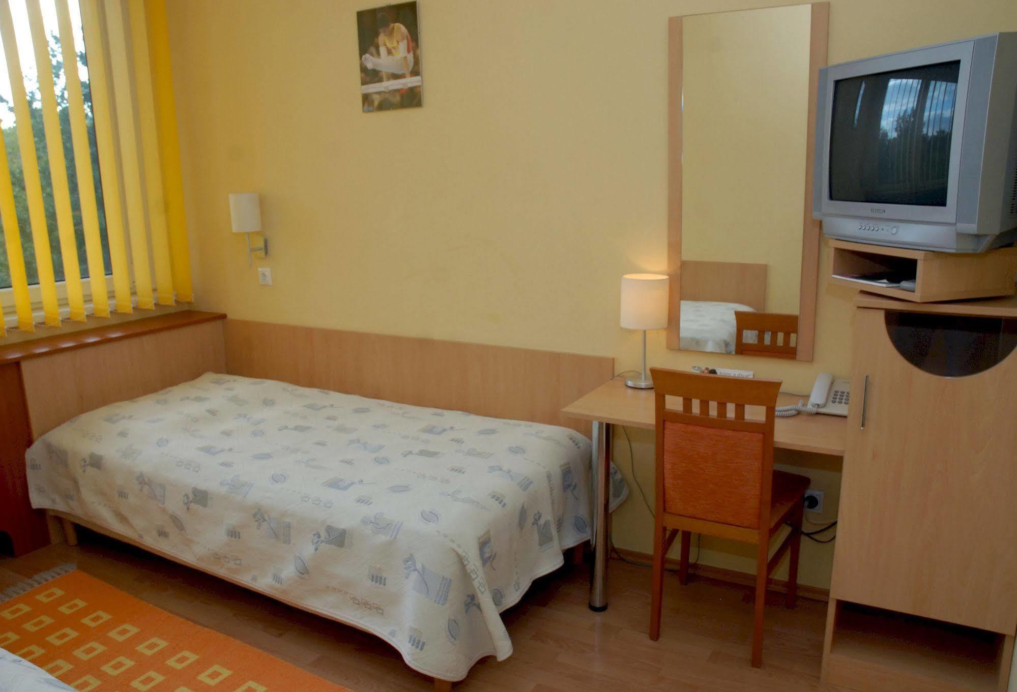 Sport Hotel Debrecen Extérieur photo